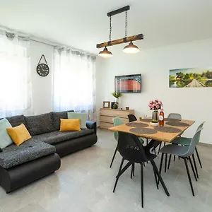 Zsendülő Apartman Eger