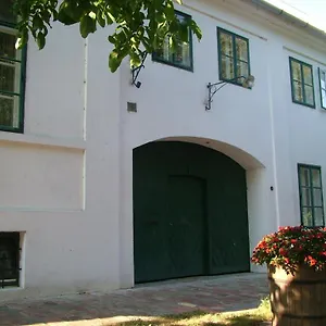 foglaljon itt
